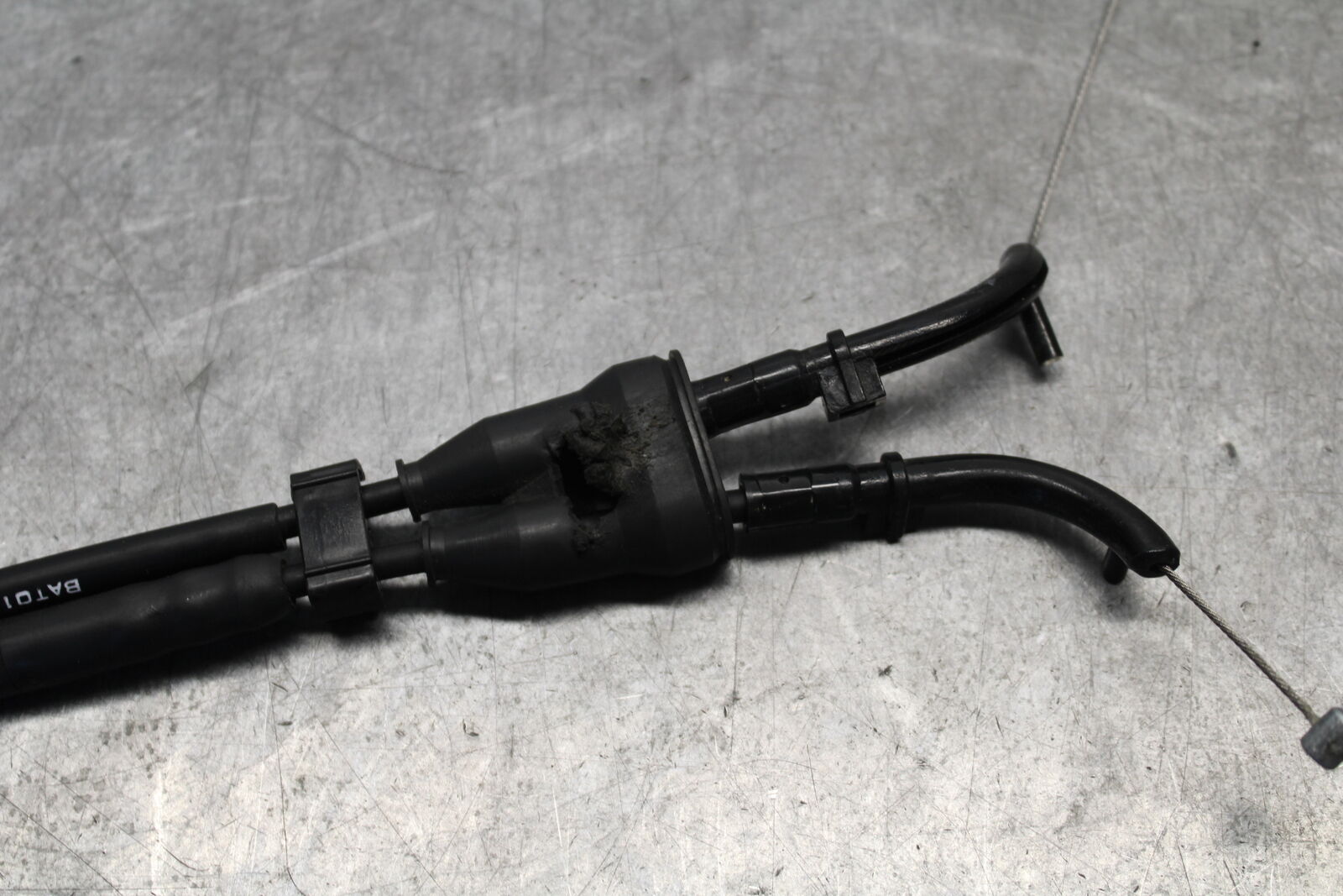 21-24 YAMAHA MT-07 THROTTLE CABLES LINES BB662