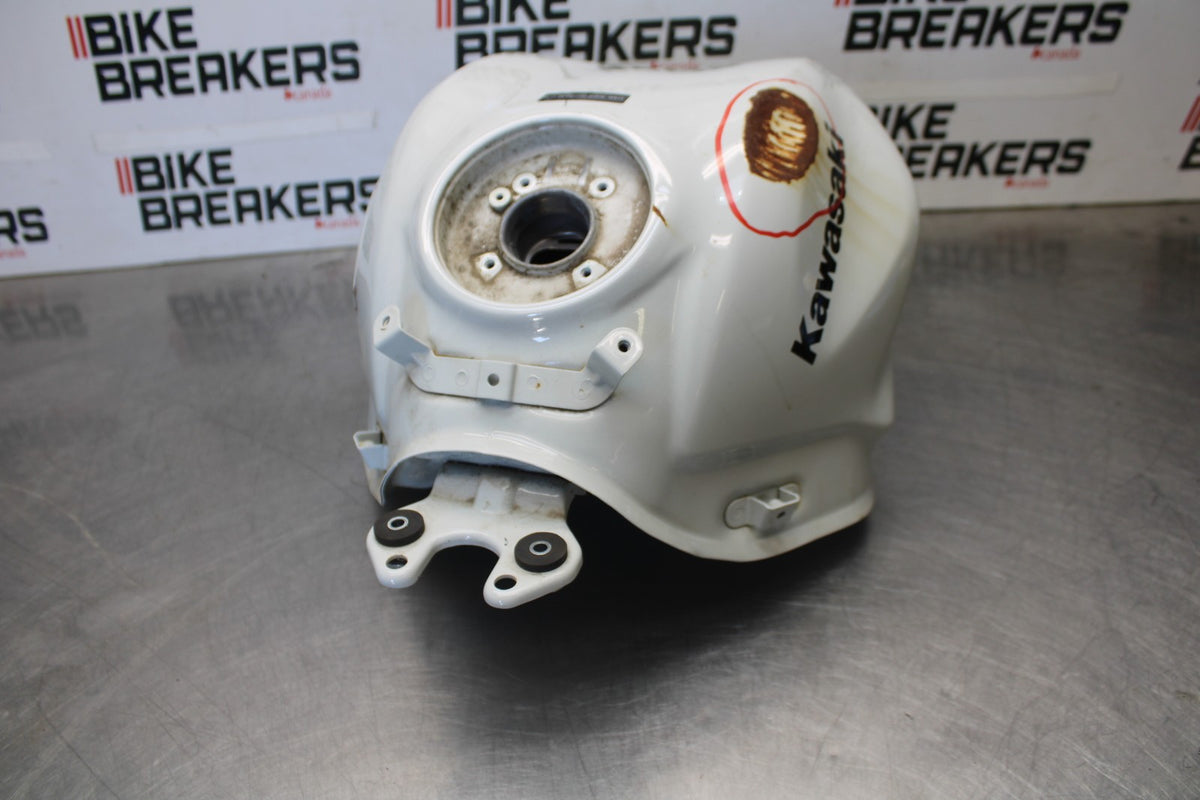 23 KAWASAKI NINJA 650 EX650 GAS TANK FUEL CELL PETROL RESERVOIR BB920