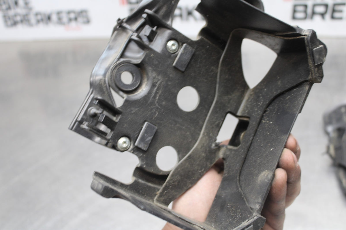 16 DUCATI 959 PANIGALE REAR BACK TAIL UNDERTAIL BATTERY TRAY PLASTIC BB912