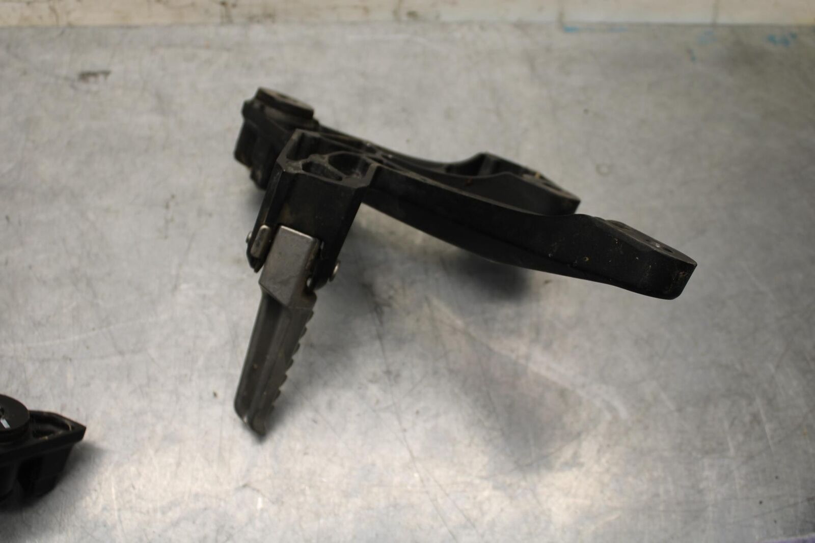 2012 Kawasaki Ninja ZX14R ZX1400E RIGHT LEFT REARSETS  DRIVER FOOT PEGS  BB60