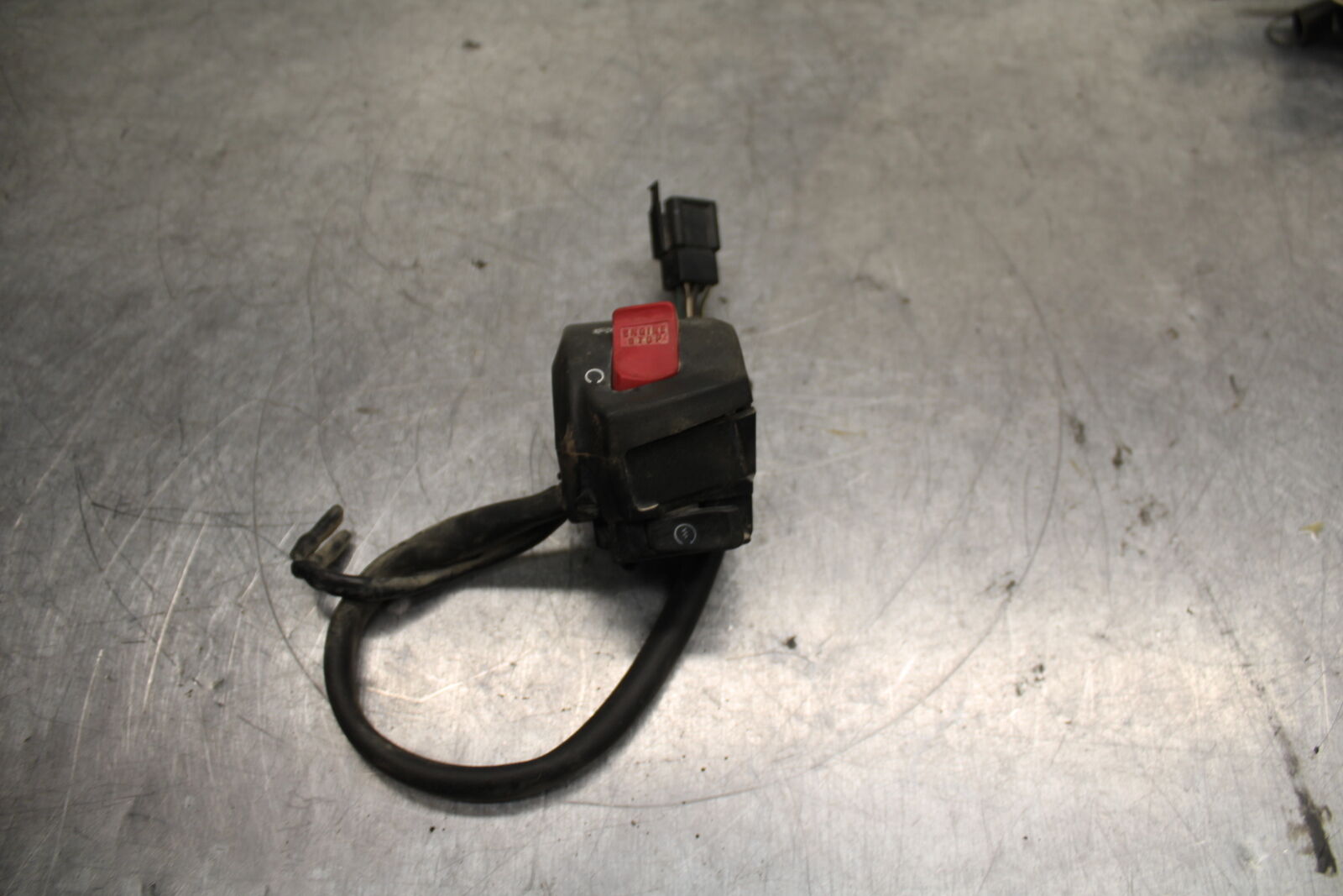05-06 HONDA CBR600RR RIGHT CLIP ON HANDLE KILL OFF START SWITCH SWITCHES BB739