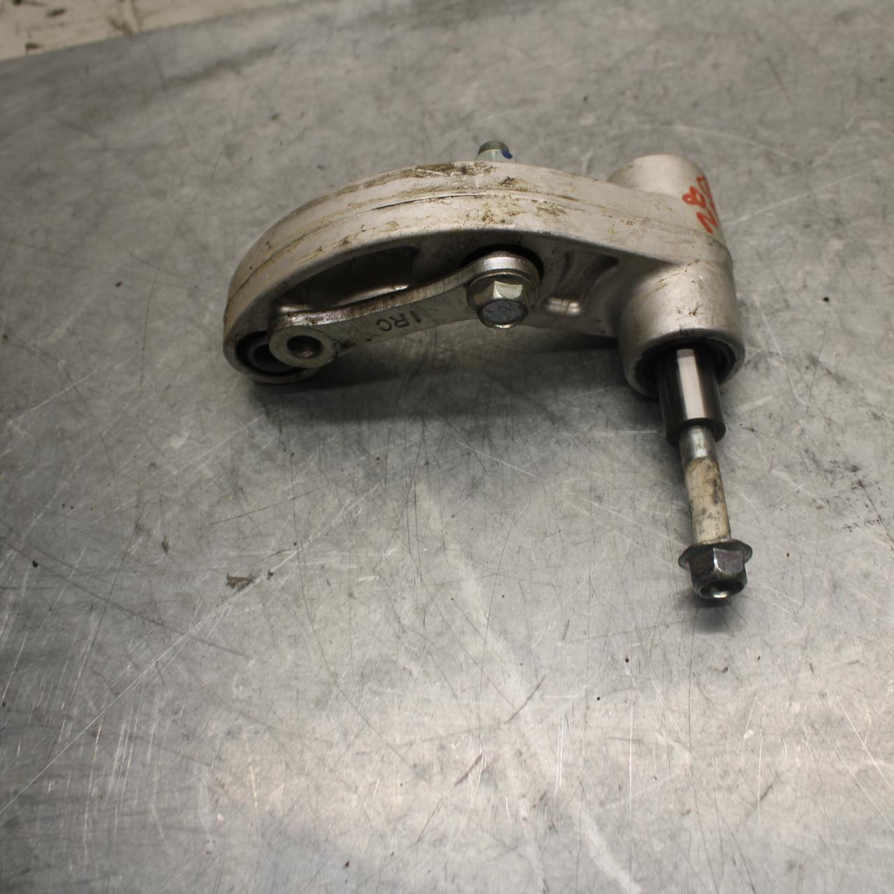 2015 Yamaha FJ09 REAR DOGBONE SHOCK LINKAGE LINK 1RC-2217A-00-00 BB41