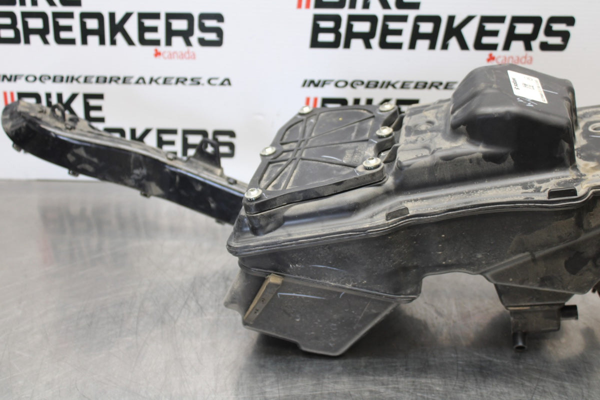 17-22 KTM 390 DUKE AIRBOX AIR INTAKE FILTER BOX BB180