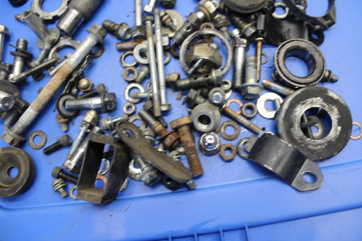1979 Yamaha XS1100S Special LEFTOVER MOUNTING BOLTS HARDWARE SCREWS BB510
