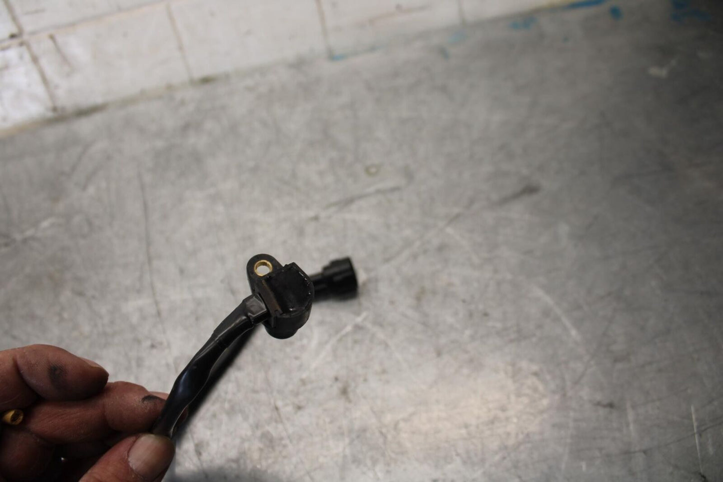 2010 Kawasaki Ninja ZX6R ZX600R SPEED SPEEDOMETER SENSOR 21176-0045 BB528