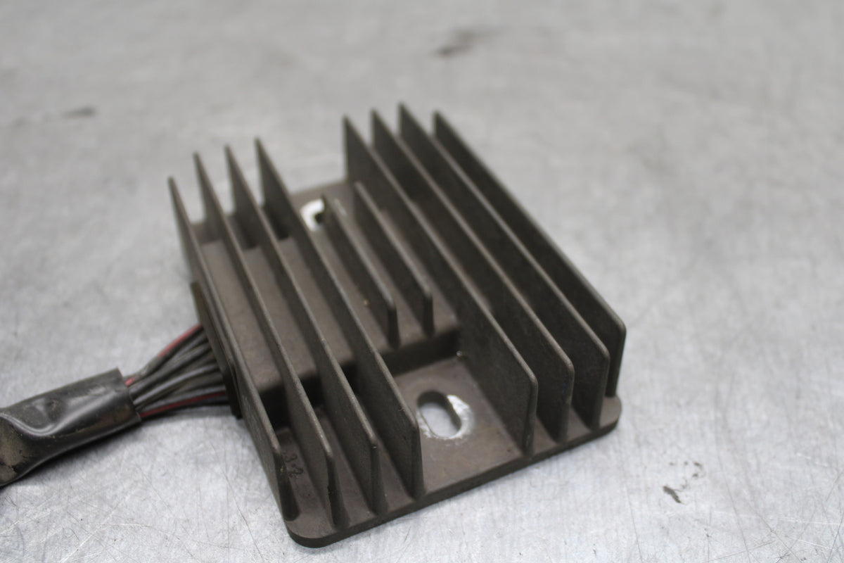 08-09 SUZUKI GSXR600 RECTIFIER VOLTAGE REGULATOR BB728