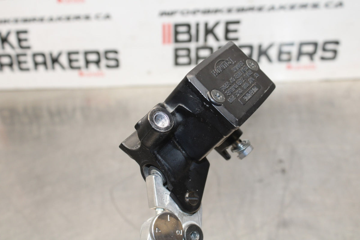 14 TRIUMPH STREET TRIPLE ABS FRONT BRAKE MASTER CYLINDER w/ LEVER BB808