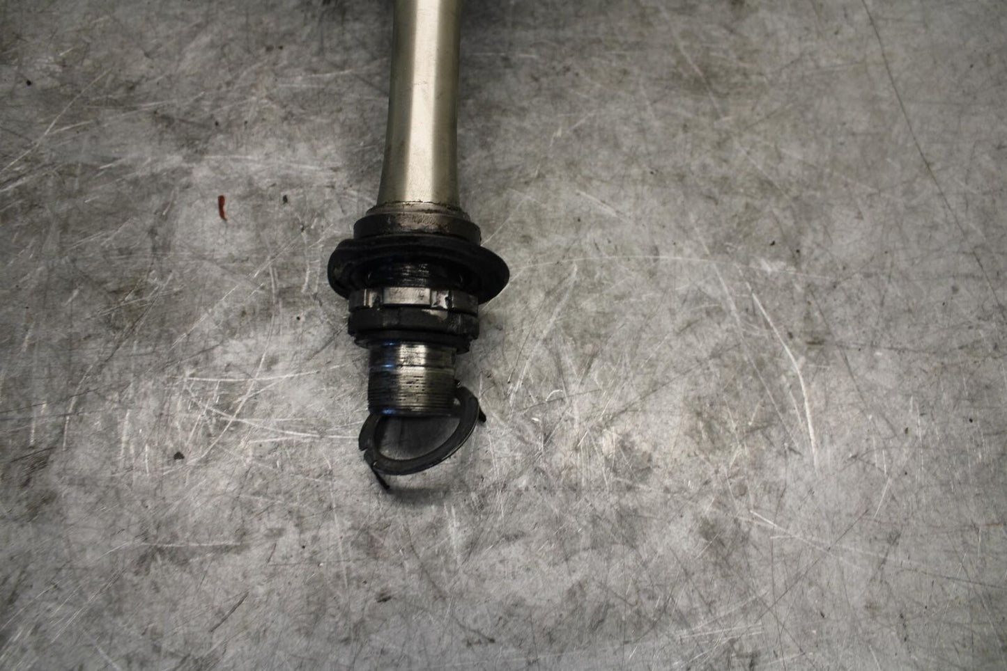 2002 Yamaha YZF R6  FORKS CLAMP LOWER TRIPLE TREE STEM 5MT-23340-00-00 BB545