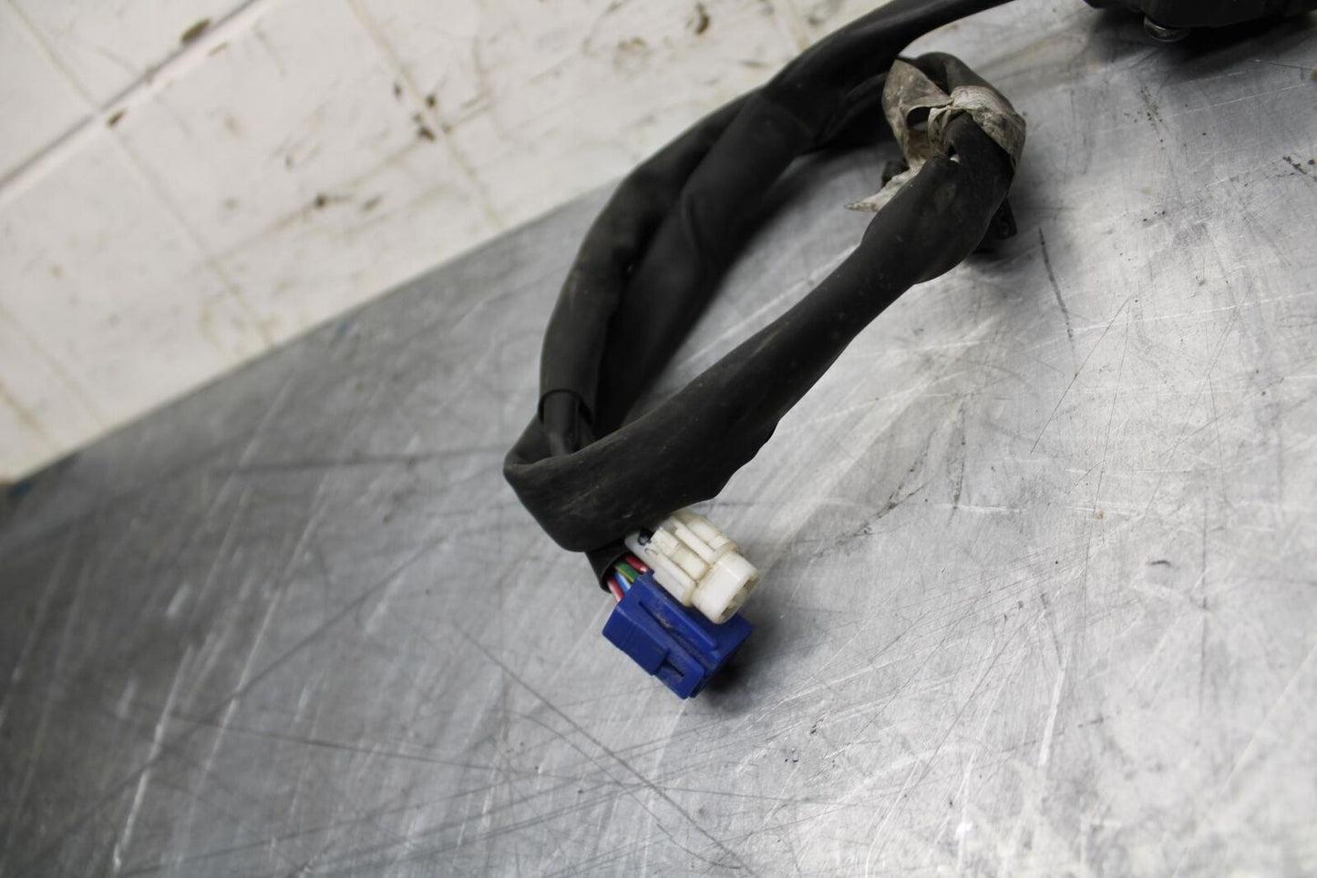 09-14 YAMAHA YZF R1 RIGHT CLIP ON HANDLE KILL OFF START SWITCH SWITCHES BB471