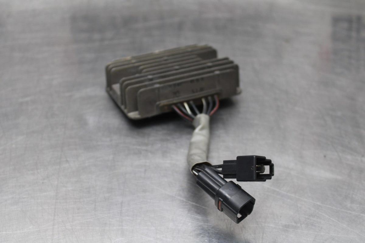 05-06 SUZUKI GSXR1000 RECTIFIER VOLTAGE REGULATOR BB857