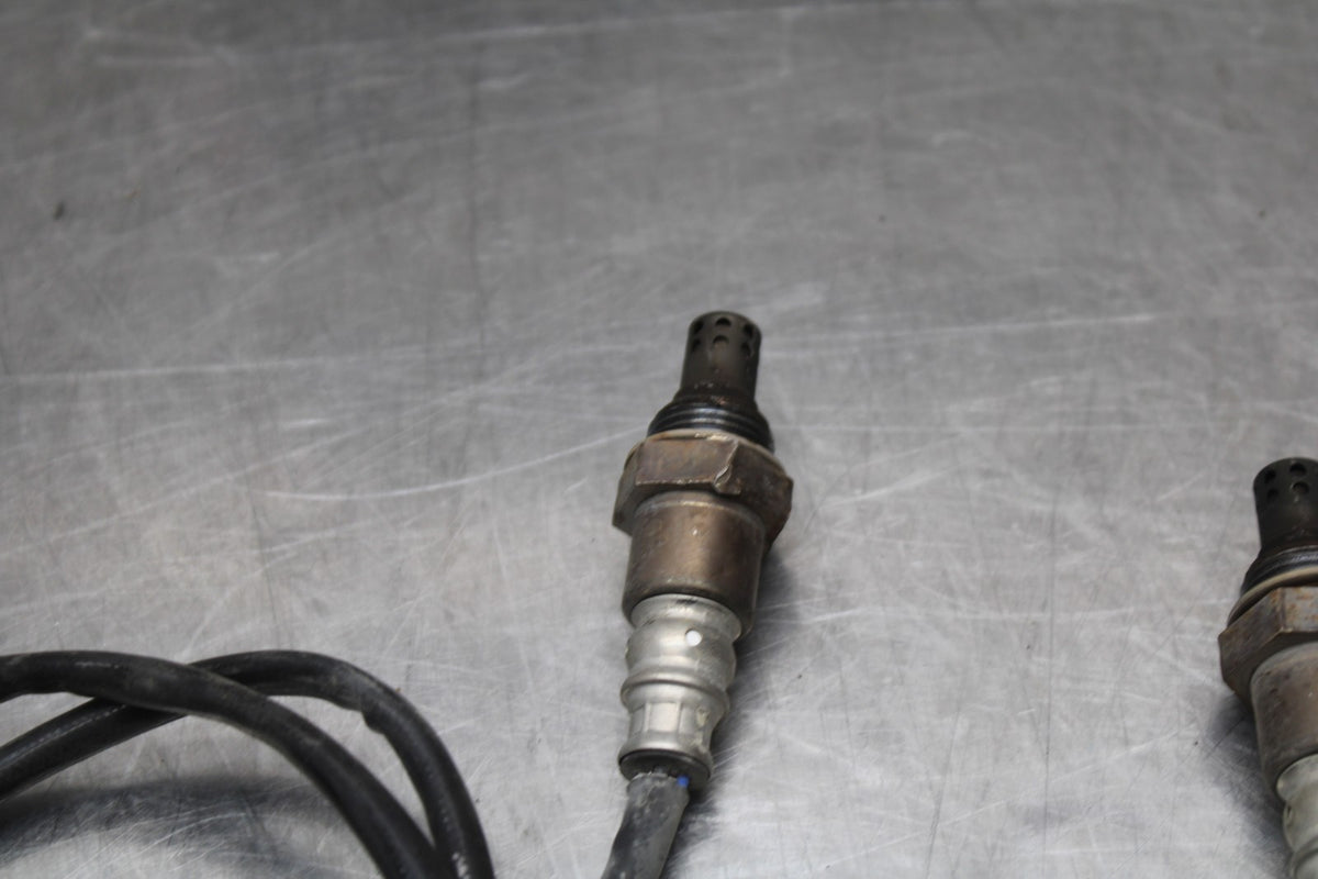 18 YAMAHA SUPER TENERE OXYGEN O2 EXHAUST GAS LAMBDA SENSOR SET BB832