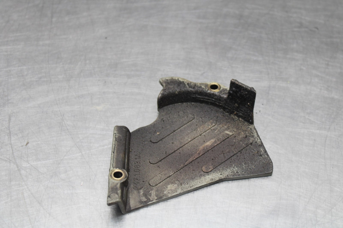 05 DUCATI SUPERSPORT 800 ENGINE SPROCKET COVER BB913