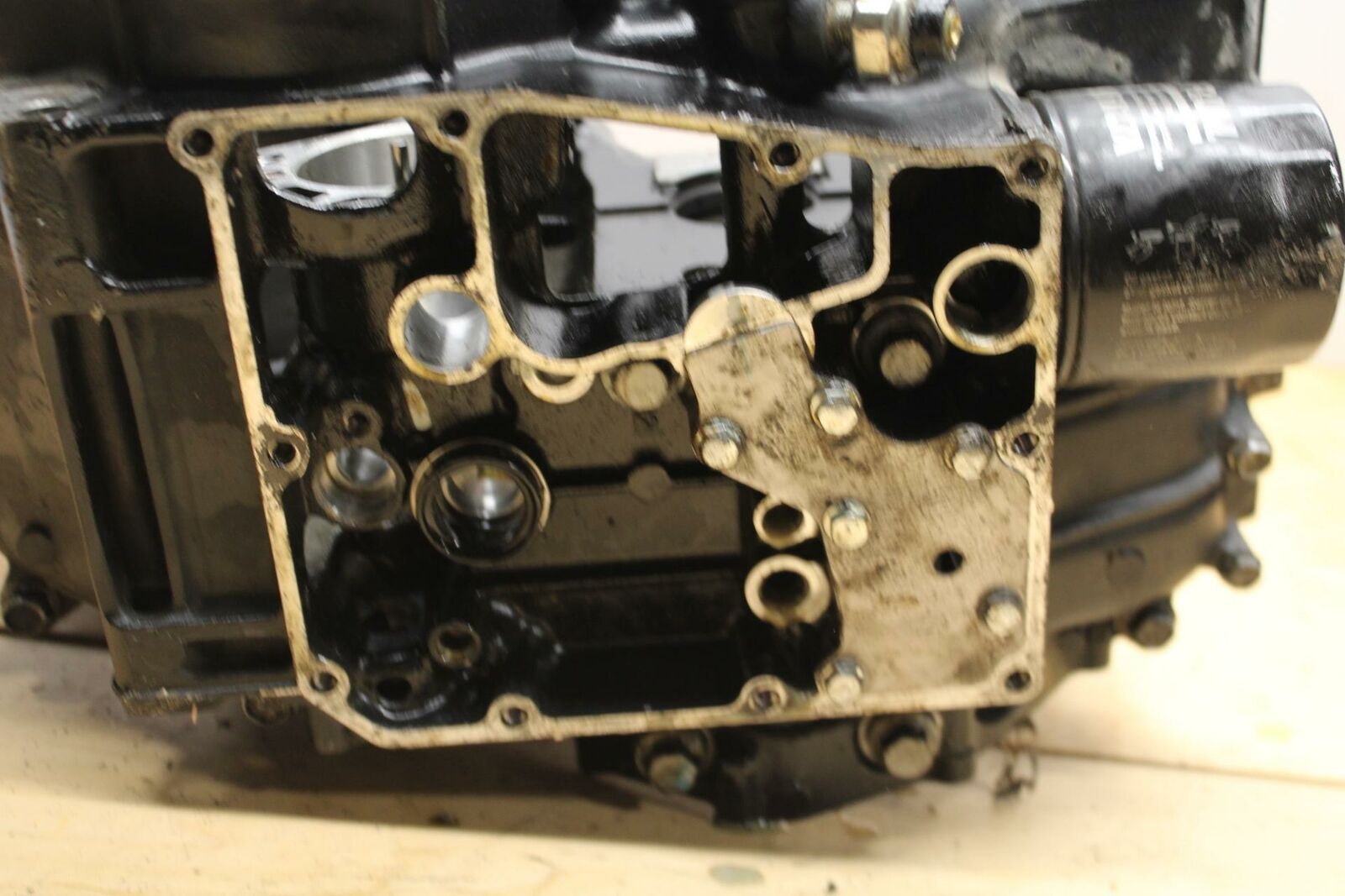 09-10 KAWASAKI ER-6N ENGINE MOTOR CRANKCASE CRANK CASES BLOCK BB325