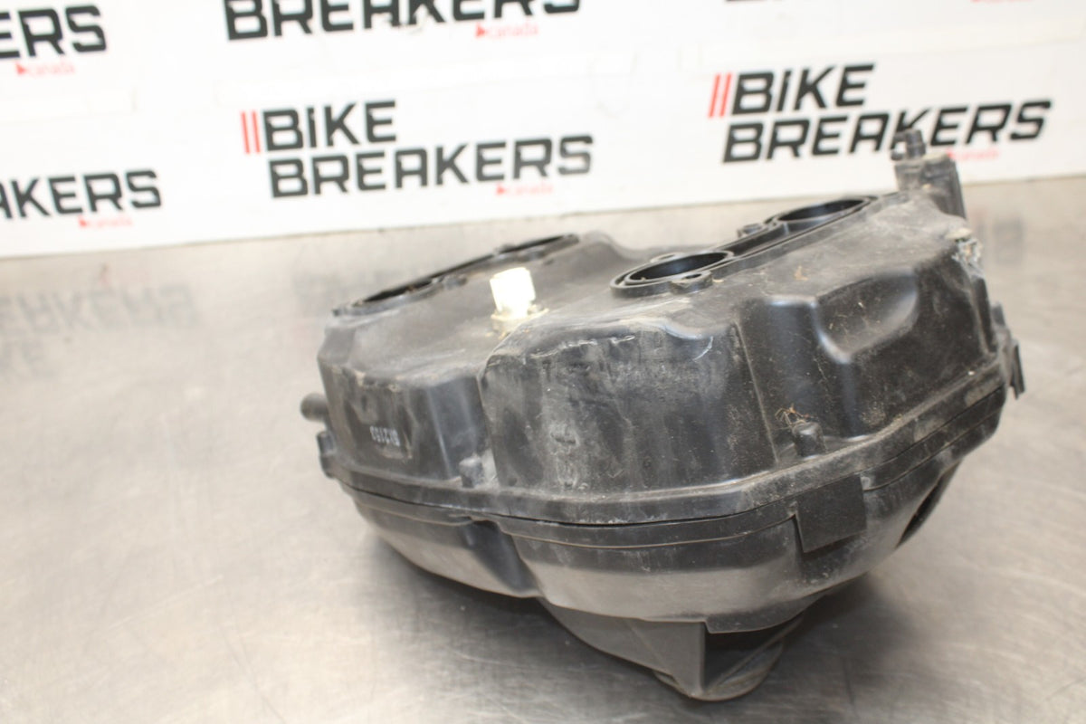 06-07 HONDA INTERCEPTOR 800 VFR800 AIRBOX AIR INTAKE FILTER BOX BB917