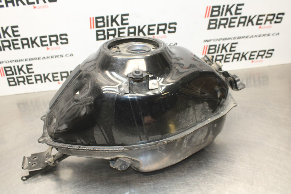 17-18 YAMAHA YZF R3 GAS TANK FUEL CELL PETROL RESERVOIR BB813