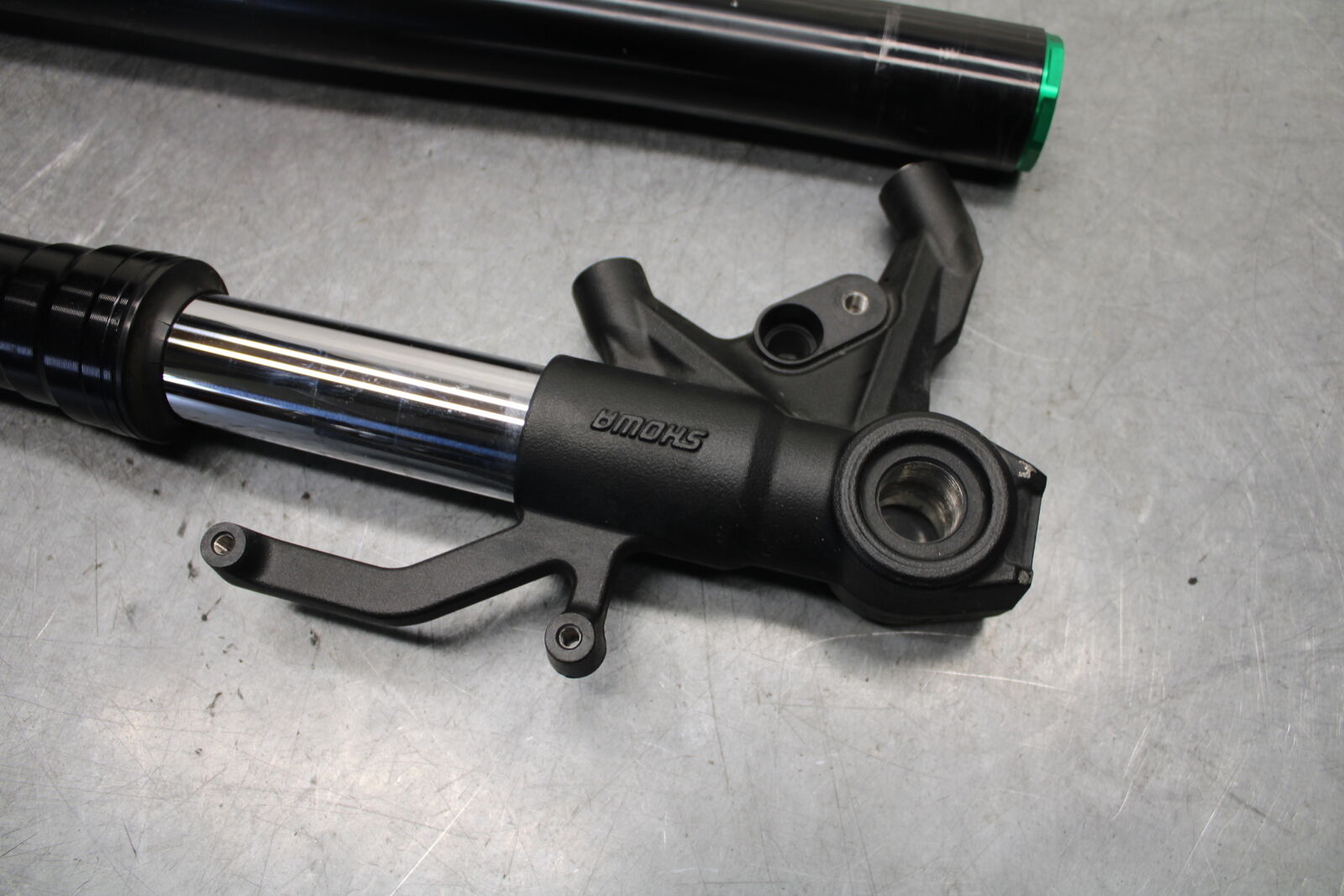 13-18 KAWASAKI NINJA ZX6R FRONT FORKS SET PAIR 44071-0834-56K BB666