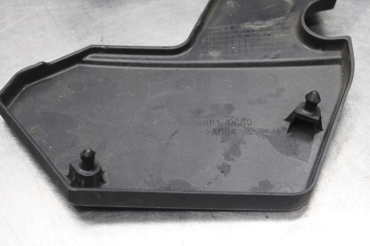 08 KAWASAKI NINJA ZX10R BATTERY TRAY PLASTIC / COVER BB932