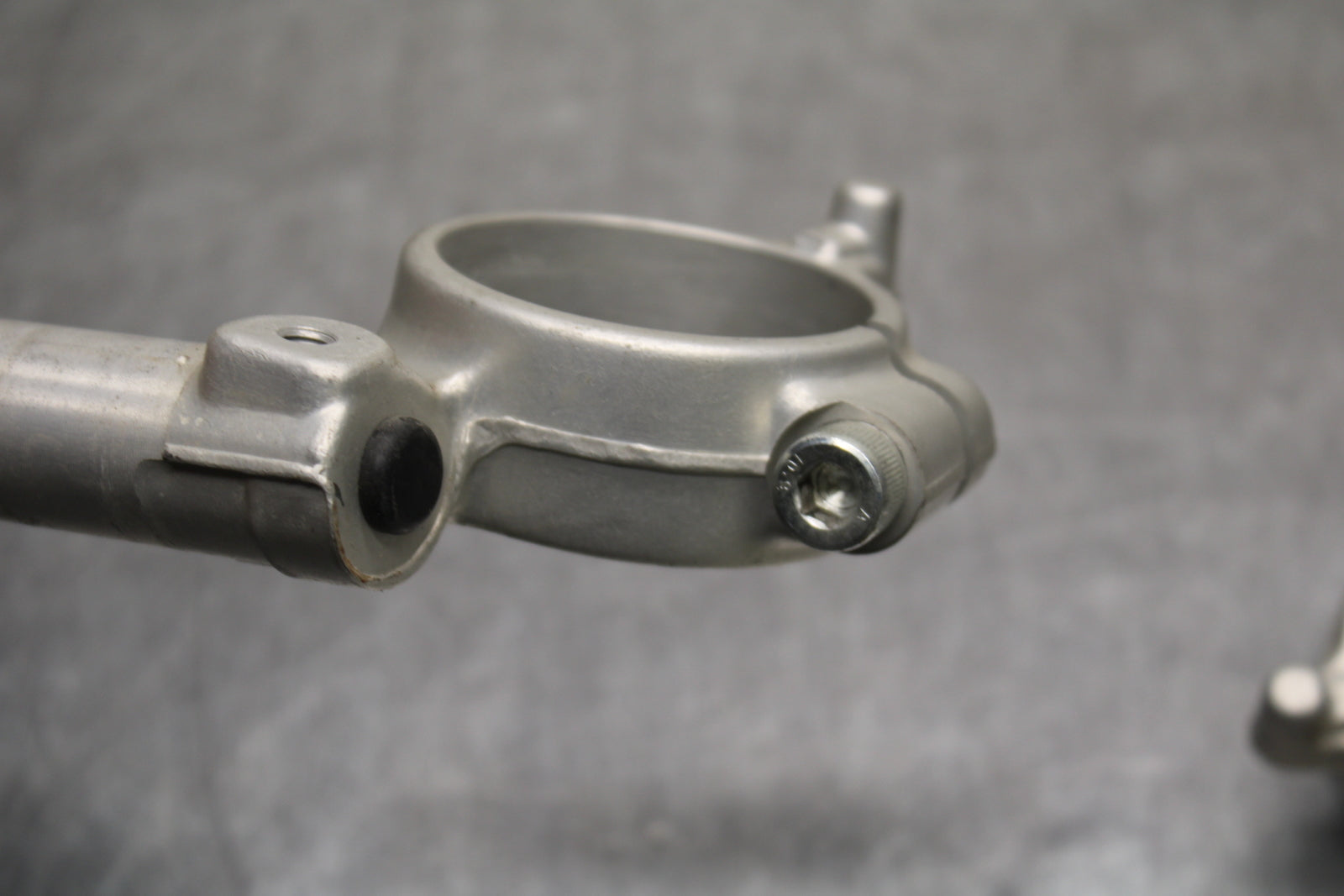 09 SUZUKI GSXR600 LEFT RIGHT CLIP ON ONS HANDLEBARS PAIR SET BB759