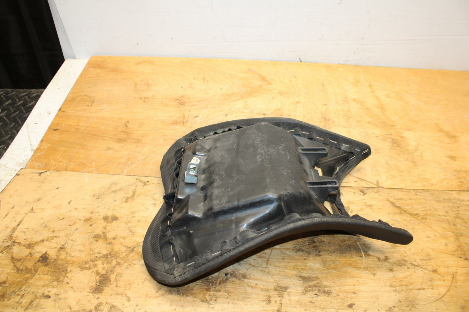 18-22 KAWASAKI NINJA 400 EX400 ABS FRONT DRIVERS SEAT PAD SADDLE PILLION BB334