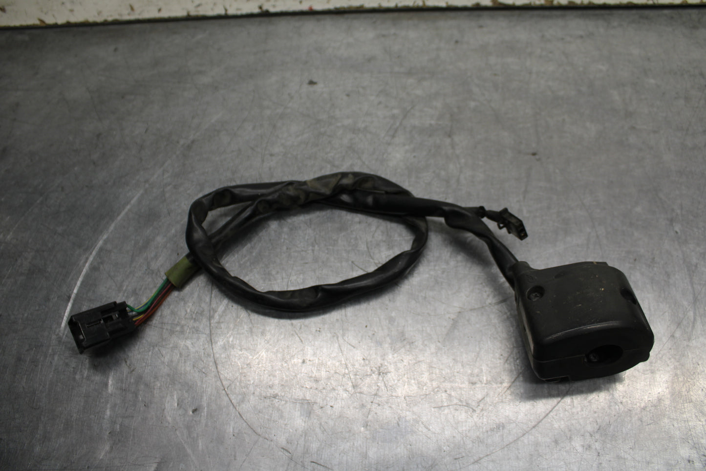 12-13 KAWASAKI Z1000 LEFT CLIP ON HANDLE HORN SIGNALS SWITCH SWITCHES BB743