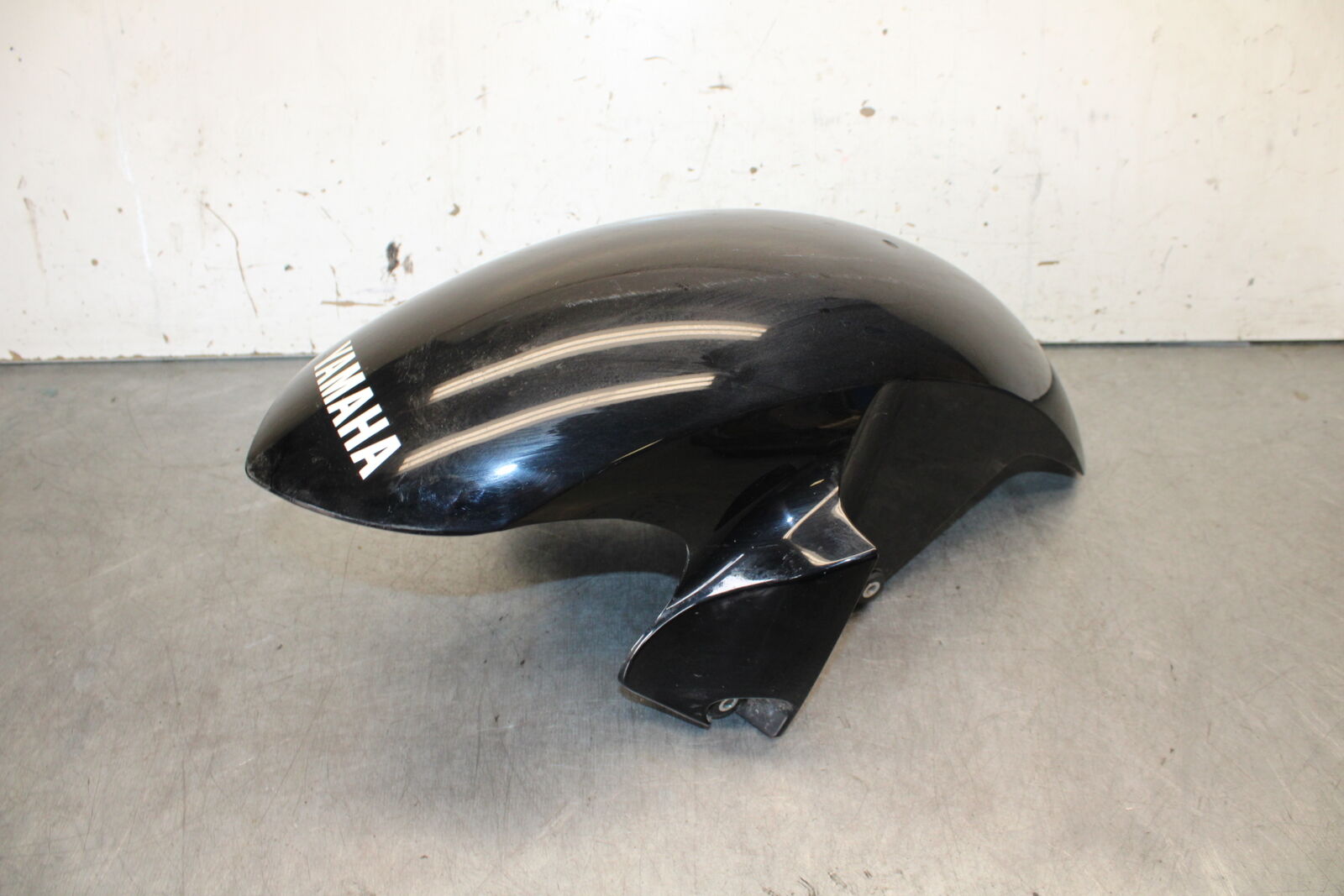 08-16 YAMAHA YZF R6 FRONT WHEEL FENDER COWL FAIRING 2C0-21511-00-P0 BB665