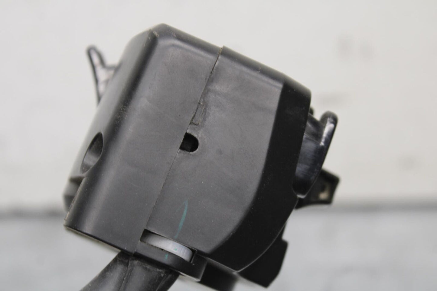 15-16 KAWASAKI EX300 LEFT CLIP ON HANDLE HORN SIGNALS SWITCH  BB635