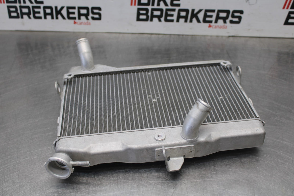 22-25 YAMAHA YZF R7 ENGINE RADIATOR MOTOR COOLER COOLING RADIATER BB00