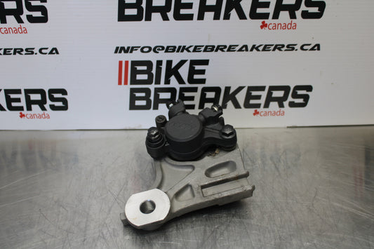 09-15 YAMAHA FZ6R REAR BACK BRAKE CALIPER W MOUNT BRACKET BB161
