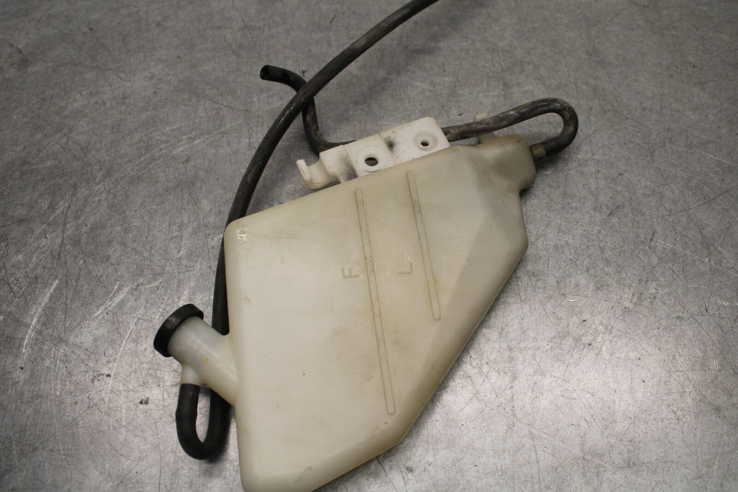 05-06 SUZUKI GSXR1000 COOLANT WATER TANK RESERVOIR BOTTLE 17910-41G00 BB663