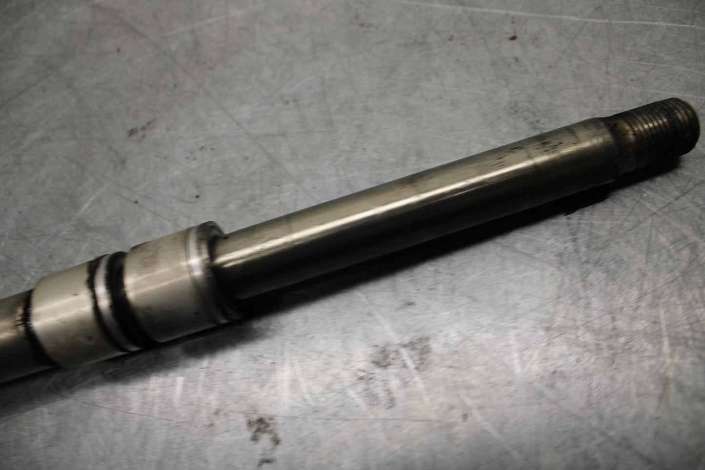 06-07 TRIUMPH DAYTONA 675 DAYTONA 675 FRONT WHEEL RIM AXLE PIVOT BOLT BB441