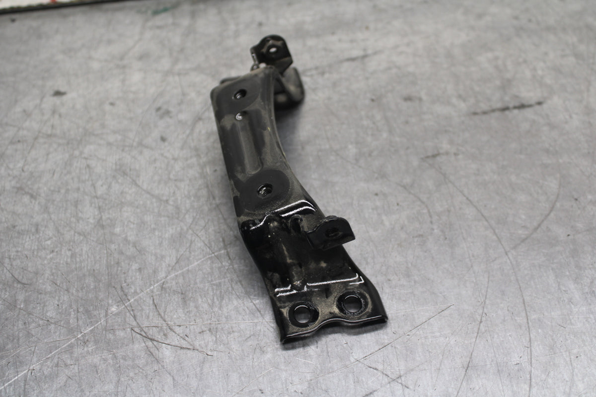 18-23 KAWASAKI NINJA 400 EX400 ABS GAS TANK FUEL CELL RESERVOIR BRACKET  BB747