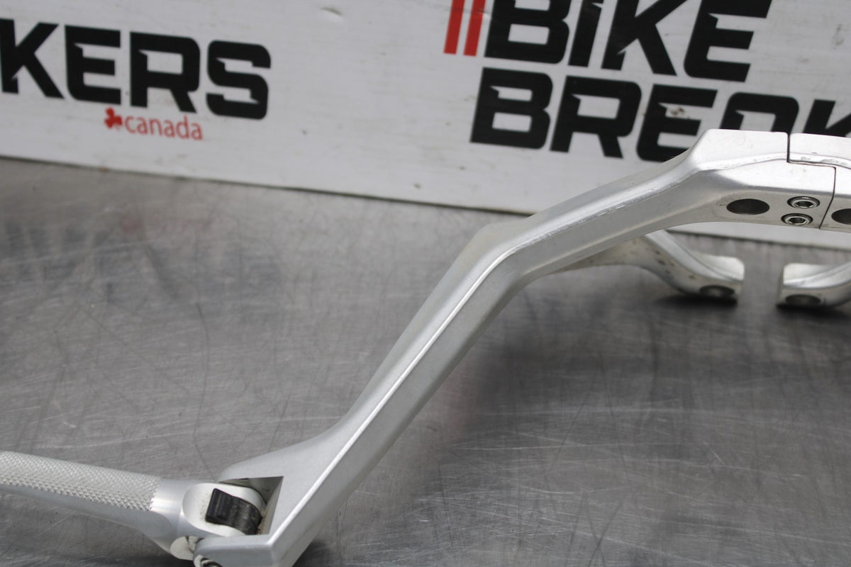 16 DUCATI 959 PANIGALE REAR BACK PASSENGER PEG SET PAIR BB912
