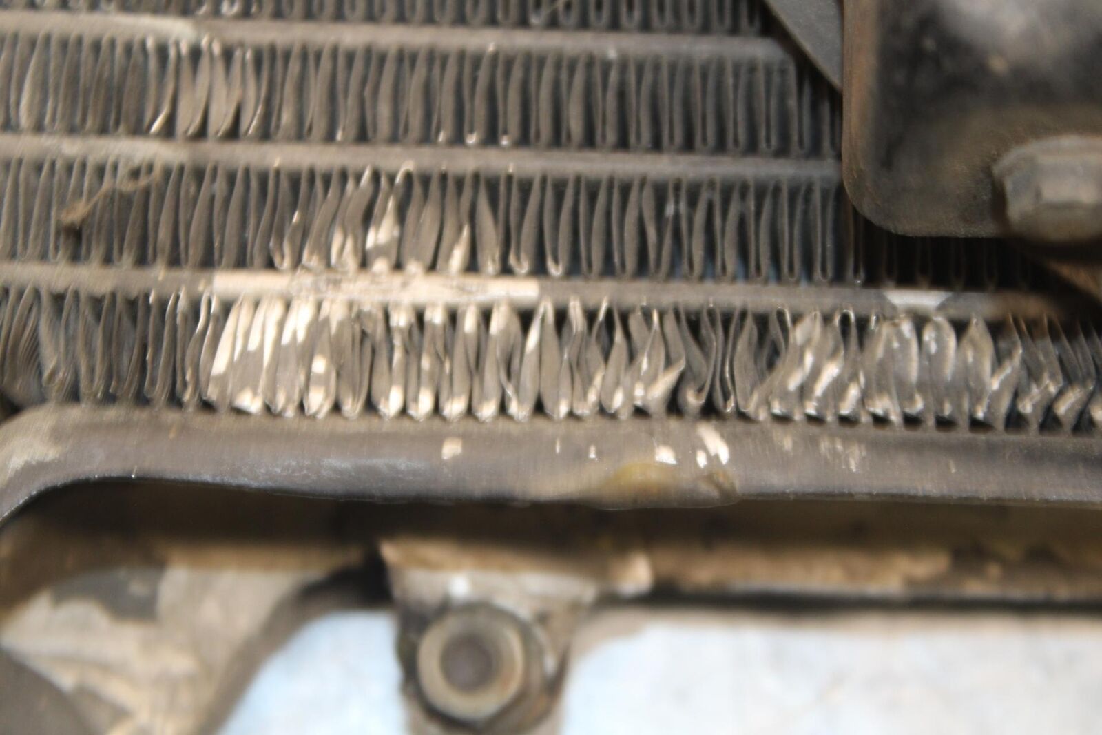 1984 Kawasaki Ninja 900R ZX900A ENGINE RADIATOR MOTOR COOLER COOLING  BB84