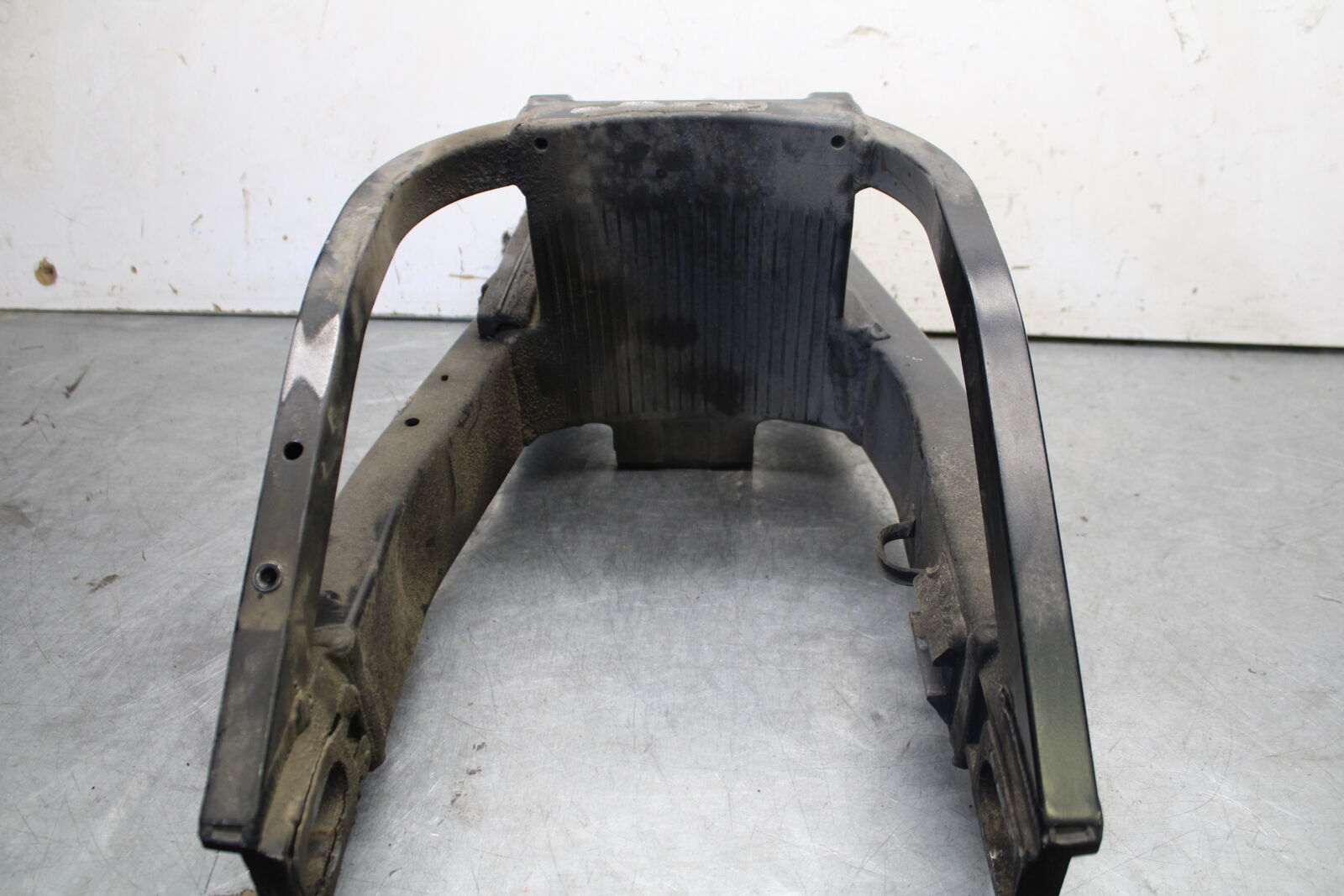 04-05 SUZUKI GSXR600 REAR SWINGARM SUSPENSION SWING ARM 61000-29G00 BB658