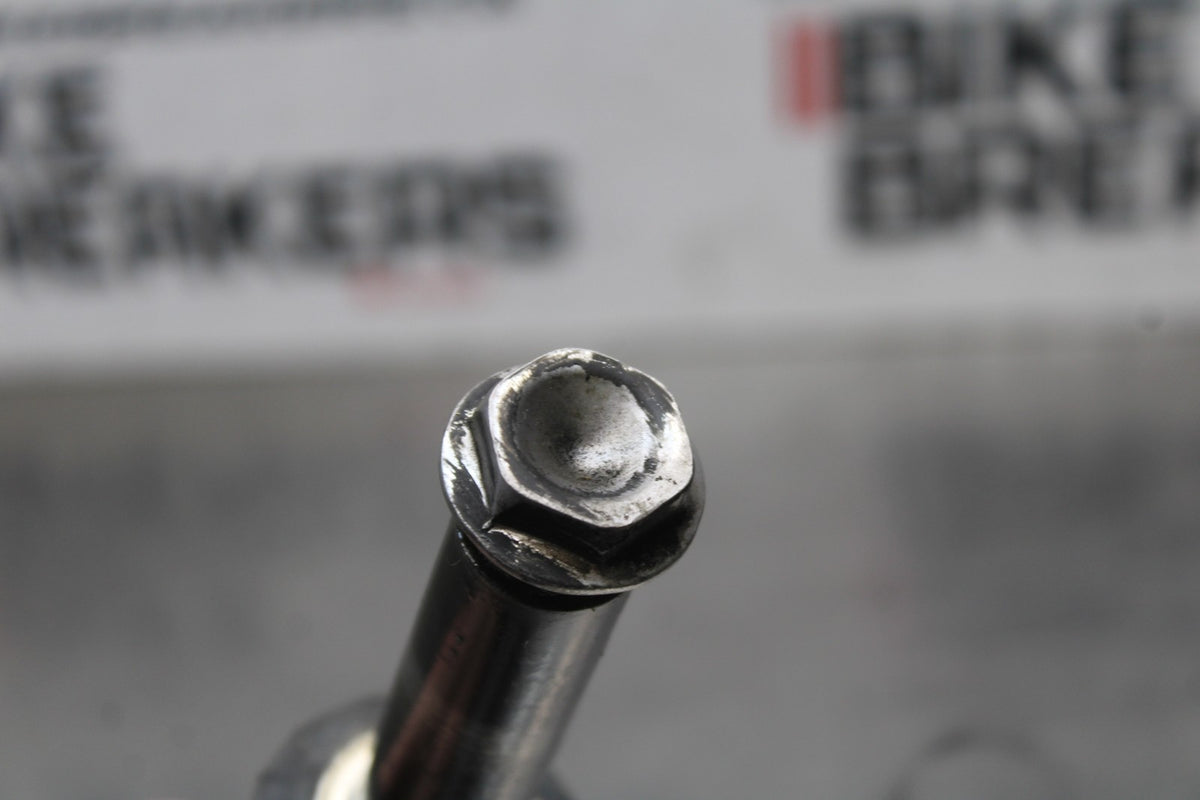 05 YAMAHA YZF R6 FRONT WHEEL RIM AXLE PIVOT BOLT BB858