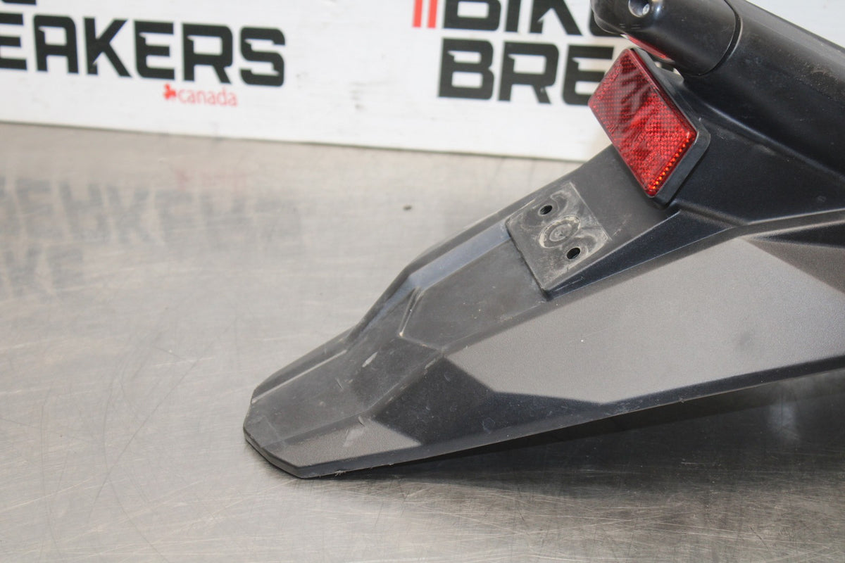 12-16 KAWASAKI NINJA 650 EX650F ABS REAR BACK FENDER MUD GUARD BB860