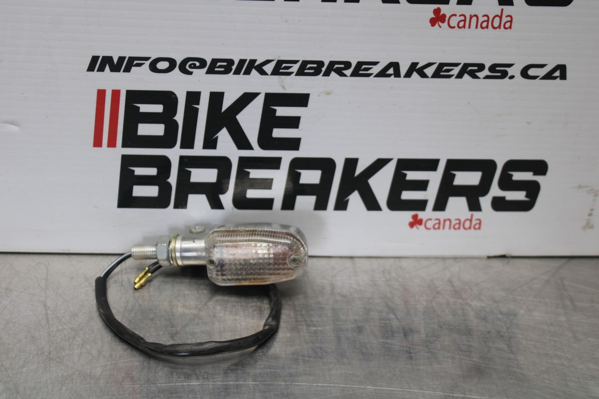93-07 YAMAHA VMAX 1200 LEFT FRONT TURN SIGNAL LIGHT INDICATOR BB197