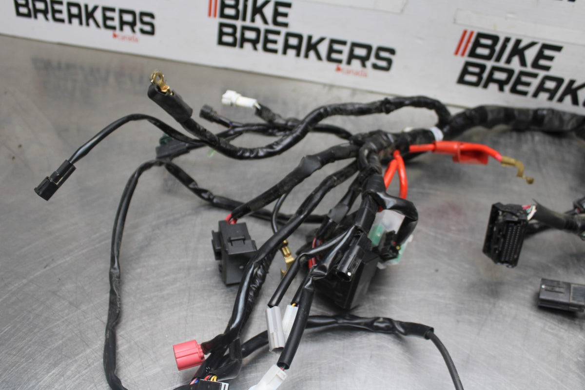 23-24 YAMAHA MT-07 MAIN ENGINE WIRING HARNESS MOTOR WIRE LOOM BB927