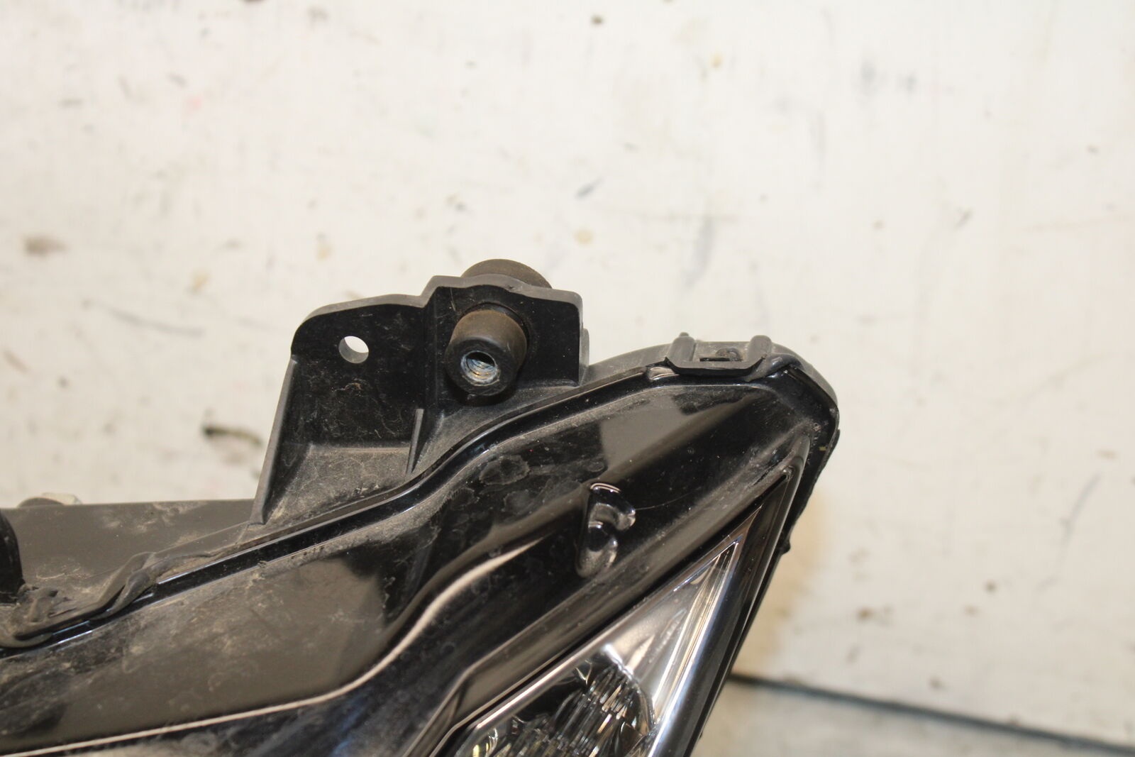 13-18 KAWASAKI NINJA ZX6R FRONT HEADLIGHT HEAD LIGHT LAMP 23007-0185 BB666