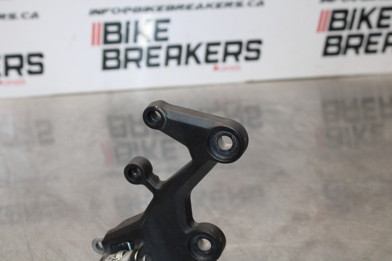 18-23 KAWASAKI NINJA 400 EX400 ABS RIGHT REARSET REAR SET FOOT PEG REST BB177