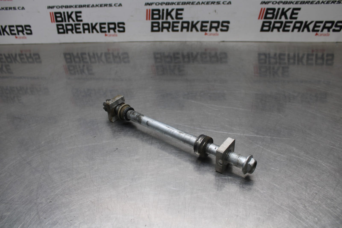13 KAWASAKI NINJA 650 EX650F ABS REAR AXLE BACK WHEEL RIM PIVOT BOLT AXEL BB828