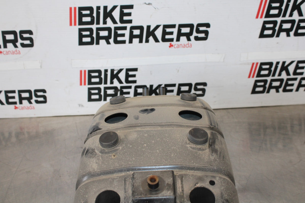 07 SUZUKI BOULEVARD M50 REAR BACK FENDER SUPPORT FRAME SUBFRAME BB897
