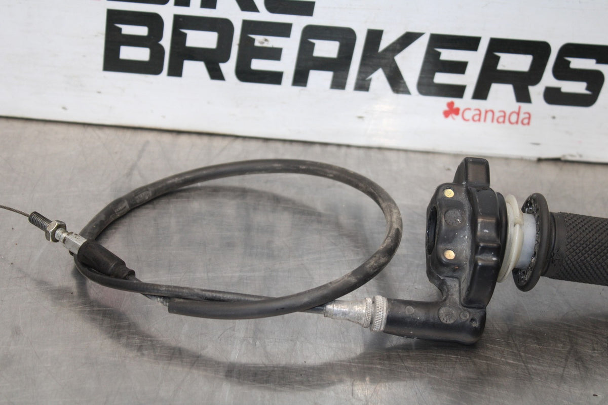 05 DUCATI SUPERSPORT 800 THROTTLE CABLE LINE HOUSING GUIDE BB913