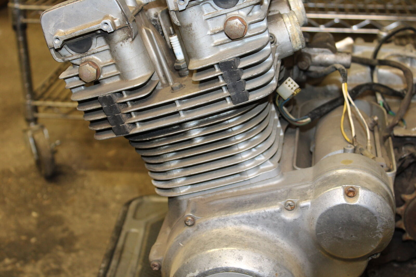80-83 SUZUKI GS750E ENGINE MOTOR BB234