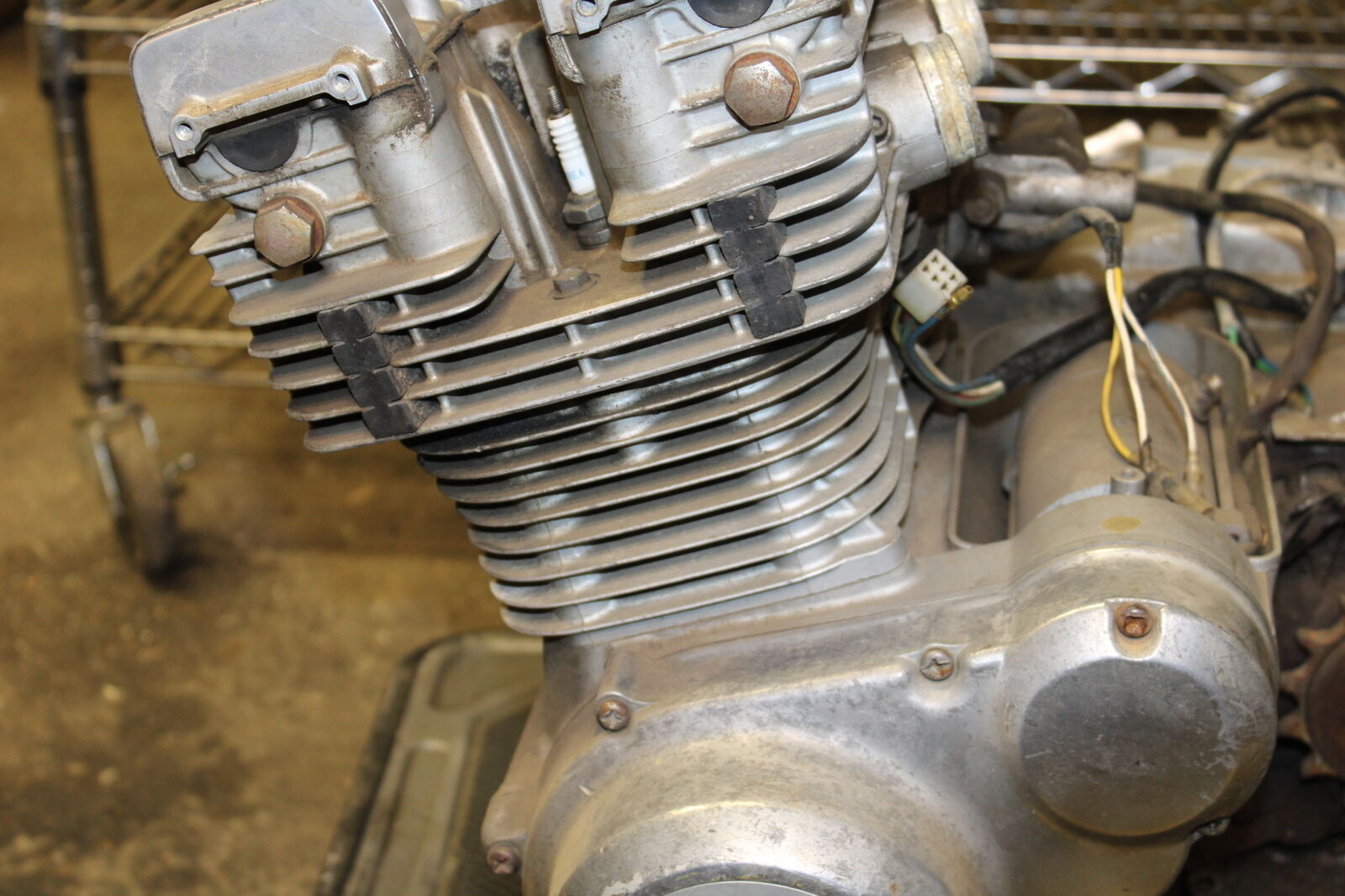 80-83 SUZUKI GS750E ENGINE MOTOR BB234