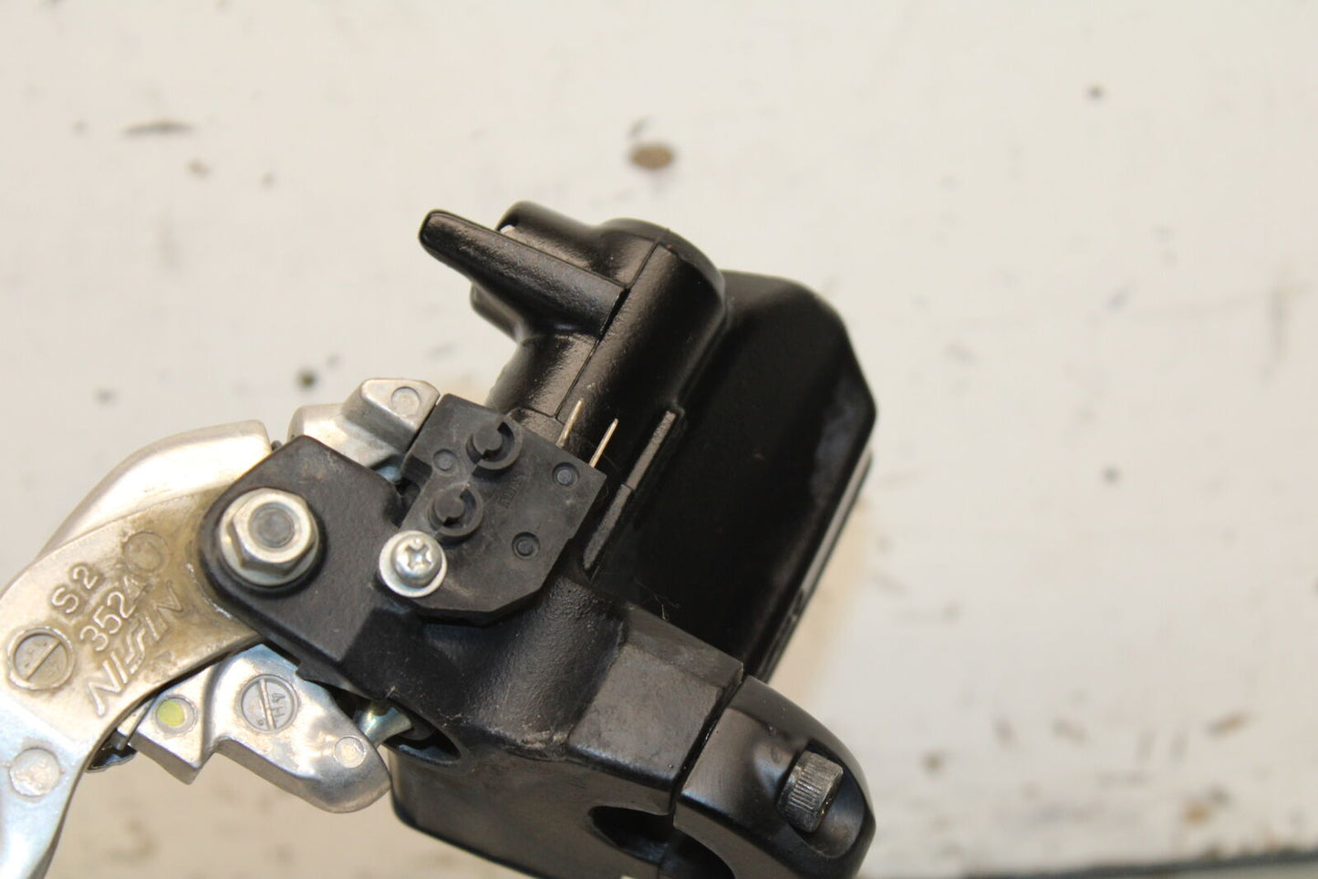 12-17 KAWASAKI ER-6N Z650 FRONT BRAKE MASTER CYLINDER w/ LEVER BB709