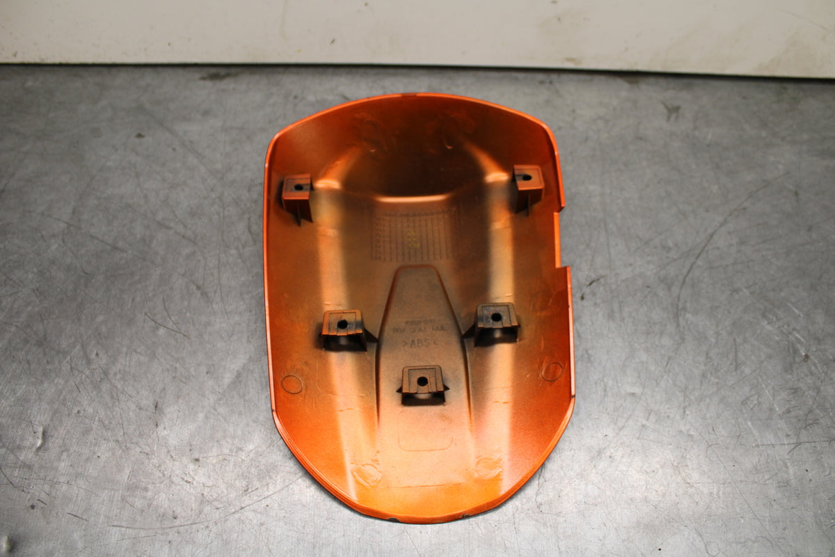 08-10 SUZUKI GSXR600 REAR BACK SEAT SOLO COWL FAIRING COVER BB92