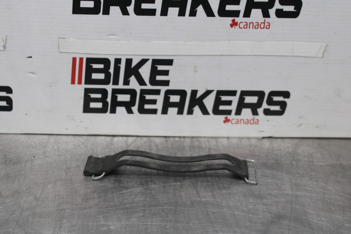 08 KAWASAKI NINJA ZX10R BATTERY HOLD DOWN CLAMP STRAP BB902