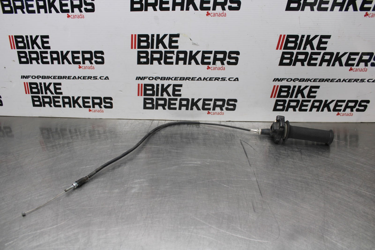 02 DUCATI MONSTER 620 RIGHT THROTTLE GRIP BB851