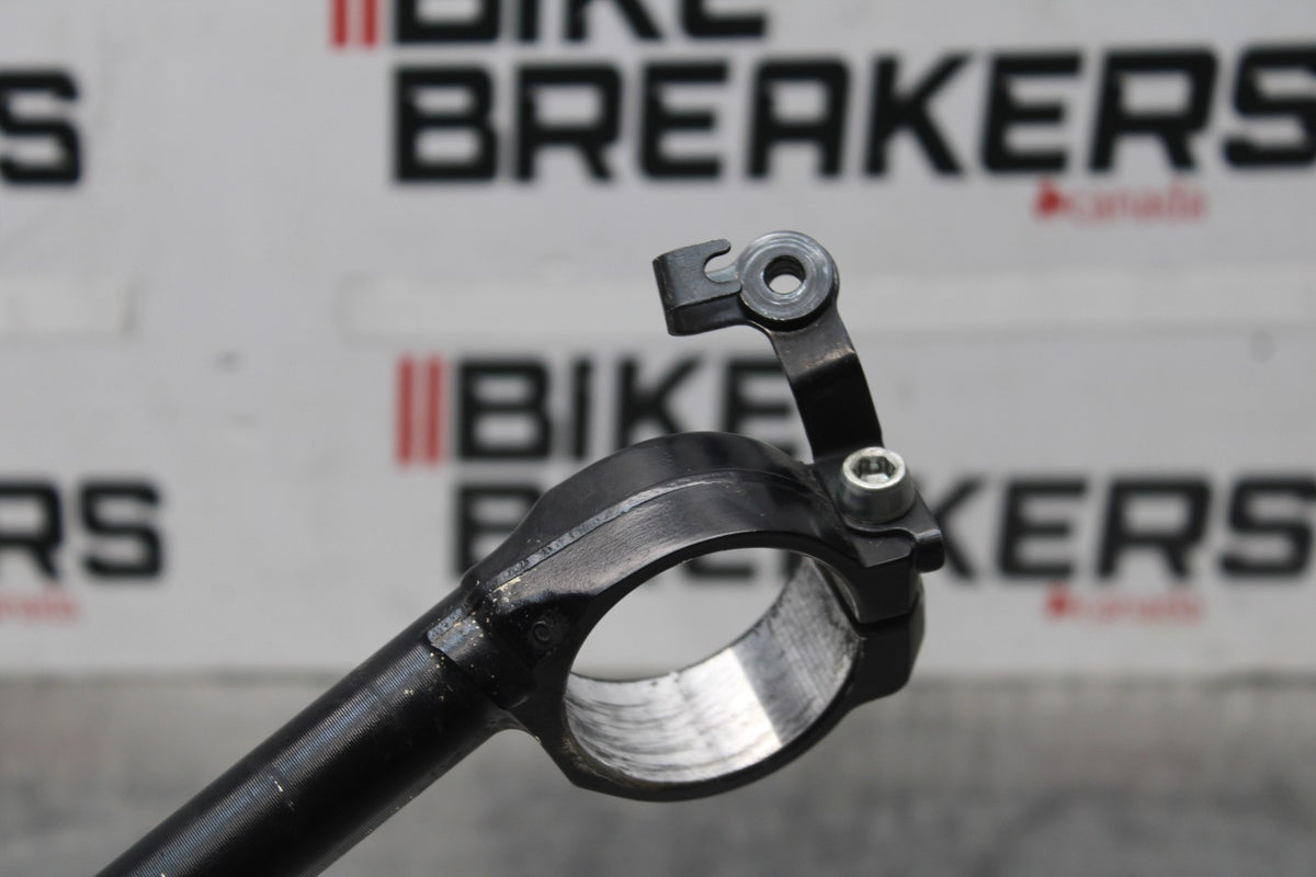 08 KAWASAKI NINJA ZX10R RIGHT CLIP ON HANDLEBAR BB902